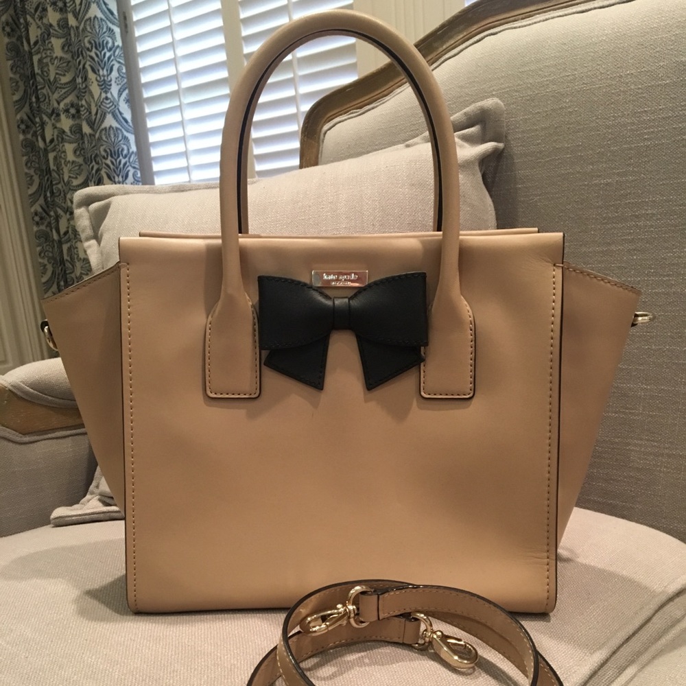 Kate Spade bow handbag with crossbody strap